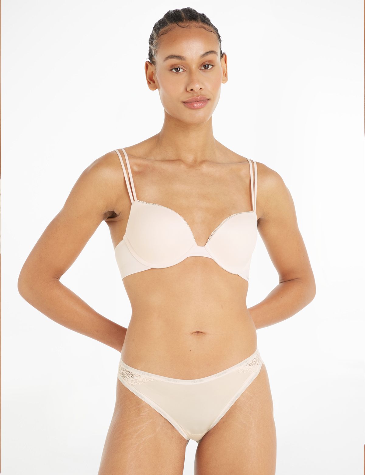 Calvin Klein Women Flirty Brazilian Külot